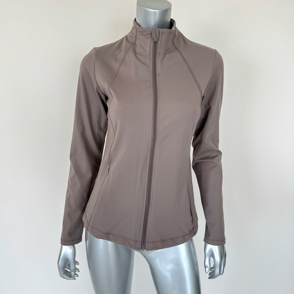 Danskin women long sleeve zipper top size M